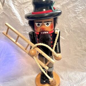 PRISTINE Vintage STEINBACH NUTCRACKER Junior Chimney Sweep with rope and ladder